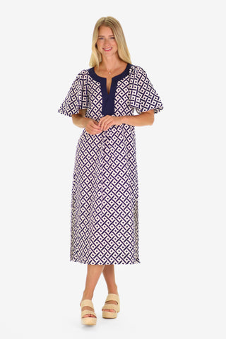 The Vila Caftan in Navy Basket