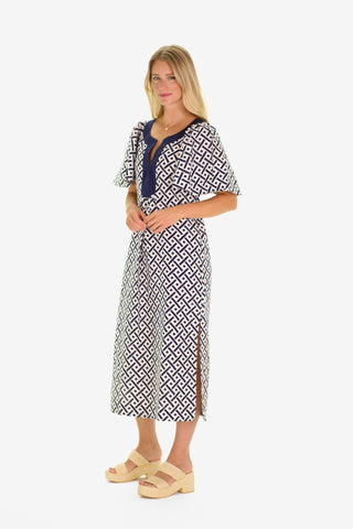 The Vila Caftan in Navy Basket