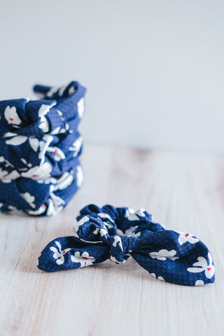 The Tay Bow Scrunchy - Navy/Red White Floral