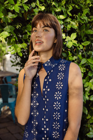 Women's Sleeveless Fia Dress in Navy Garden Eyelet