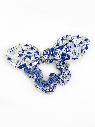 The Tay Bow Scrunchy - Blue Breeze